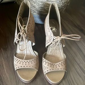 Womens Gianni Bobbi Dress Shoes